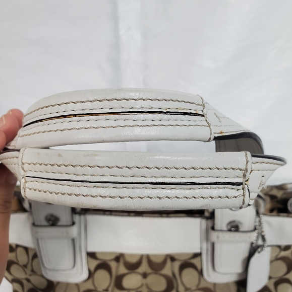 Coach Signature Handbag - Picture 9 of 9